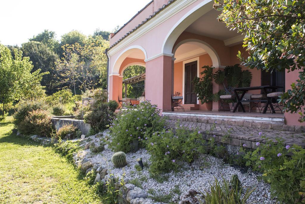 Agriturismo La Vecchia Quercia San Cipriano Picentino ภายนอก รูปภาพ